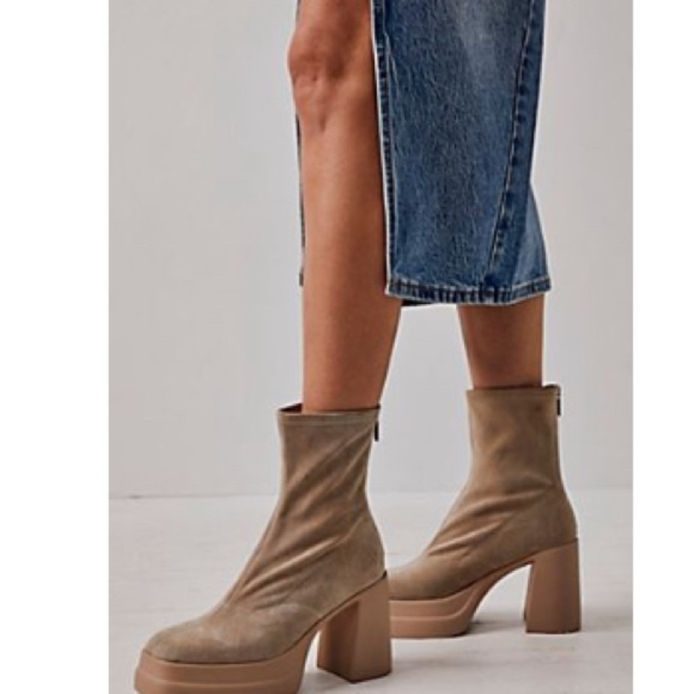 Free people Tan Ankle Boots